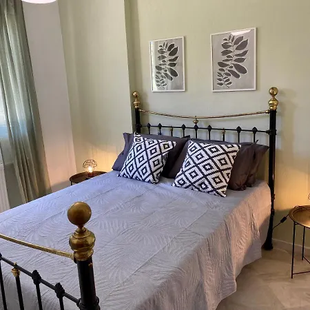 Thalassa - Modern In With Garden Semesterbostad
